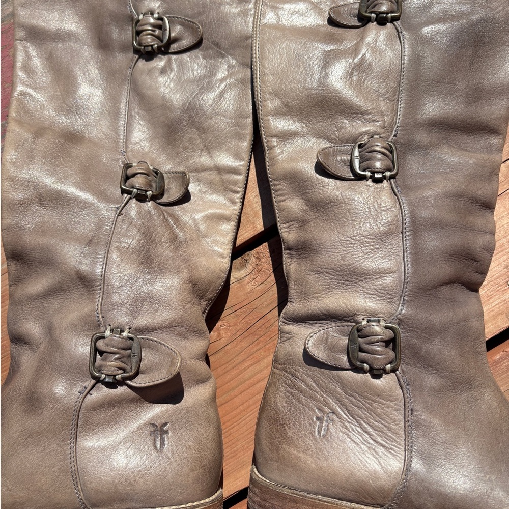 Frye Vintage Grey Leather Boots With Buckles~ Women’s Size 7 - Picture 7 of 11